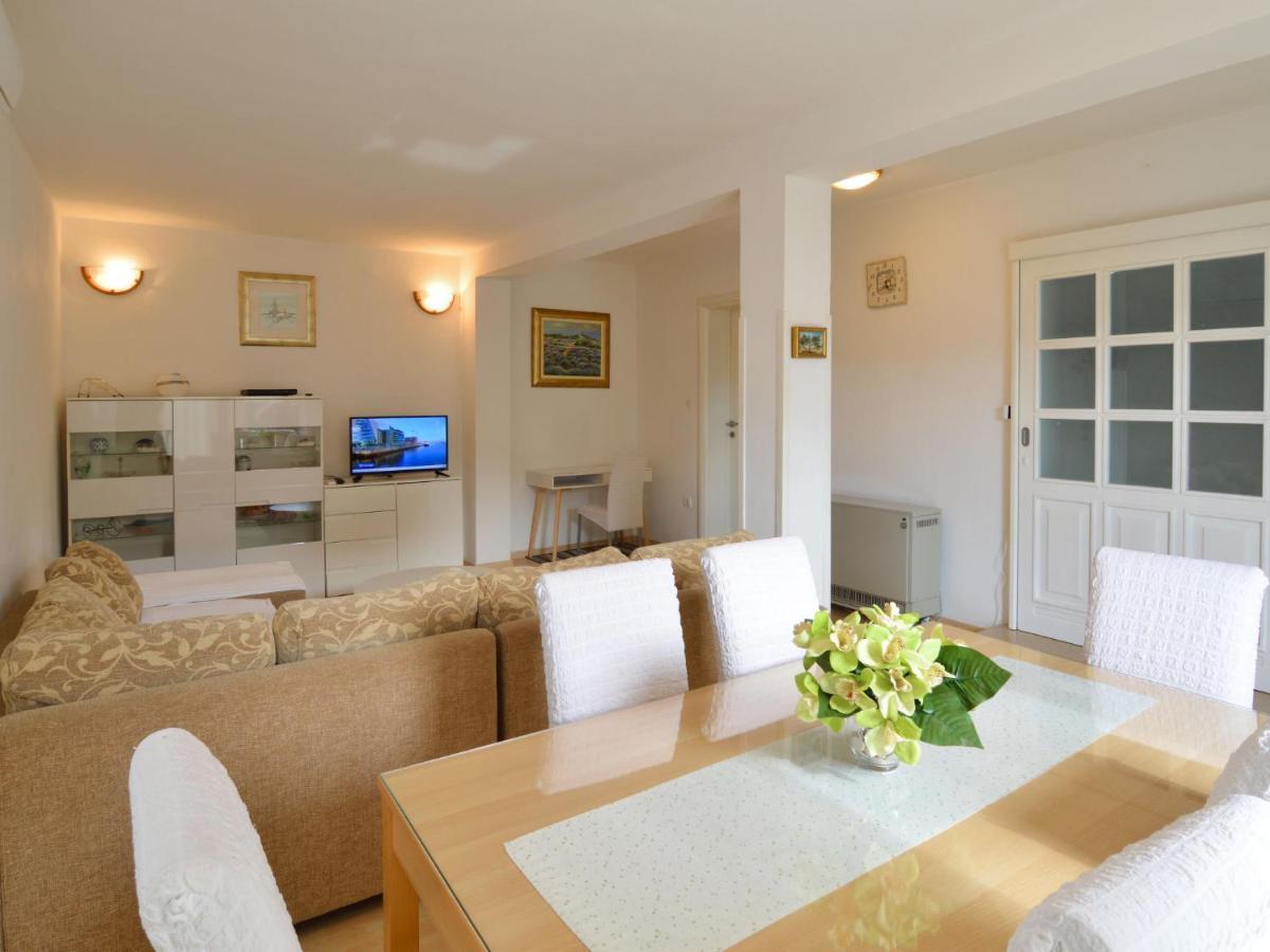Apartment Klaric-2 By Interhome Trogir Kültér fotó